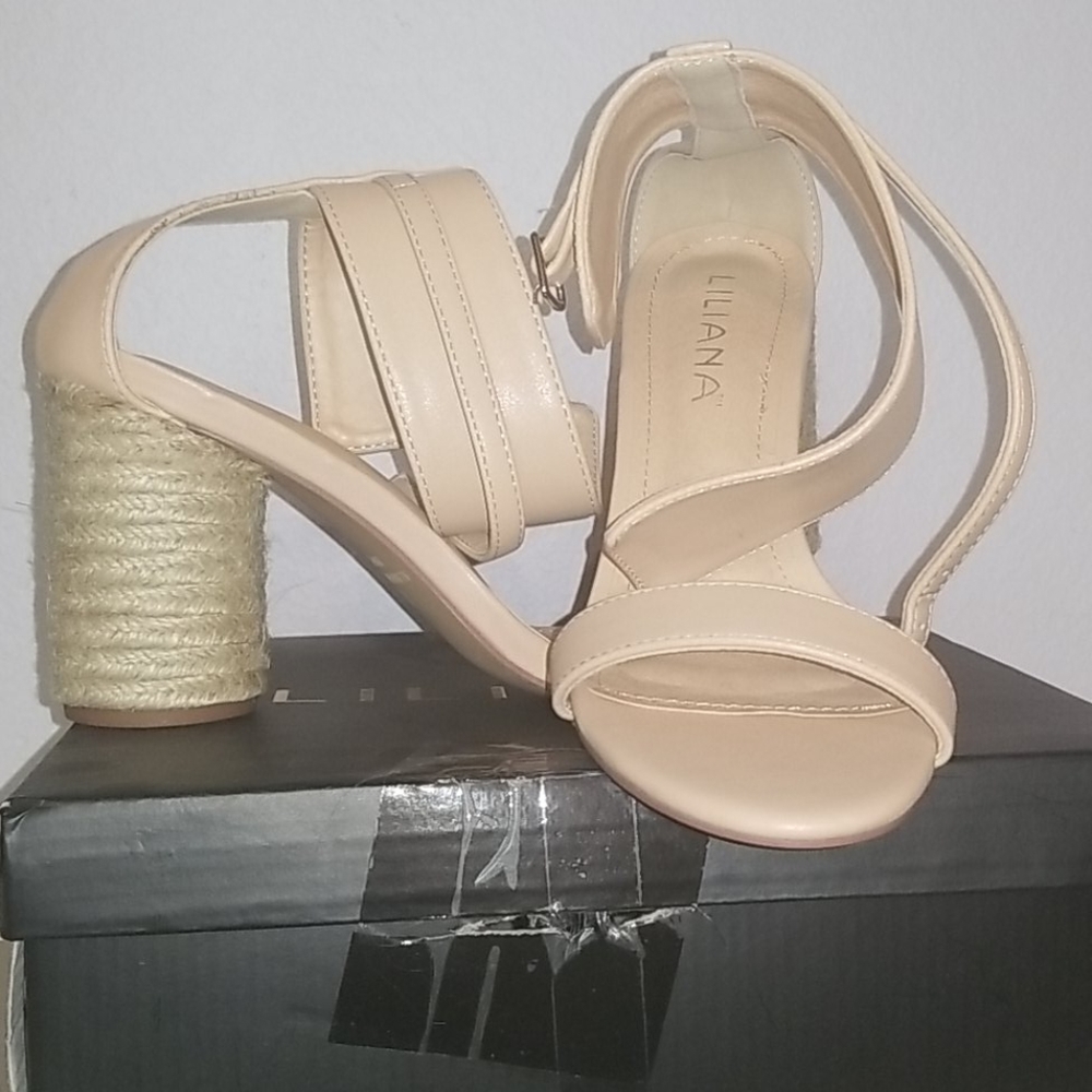 Chunky Heels Size 7 1/2